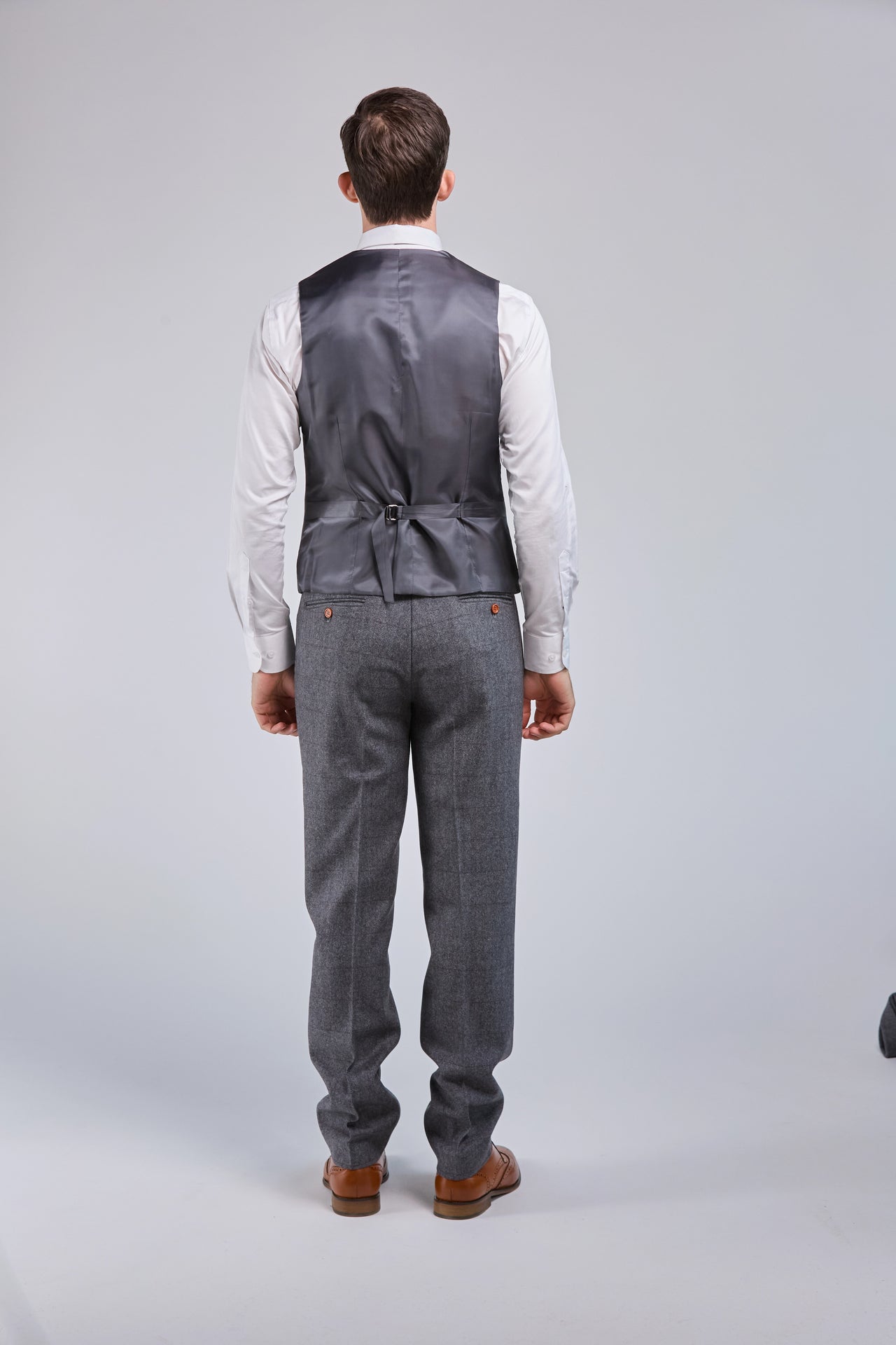 Prince Of Wales Grey Herringbone Tweed 3 Piece Suit